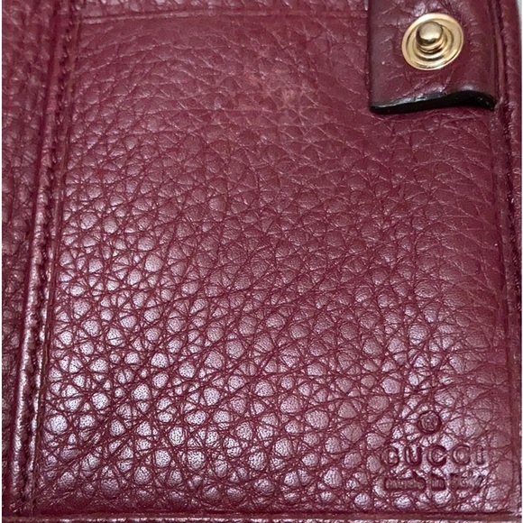 Authentic Gucci Leather Wallet. - Picture 8 of 16